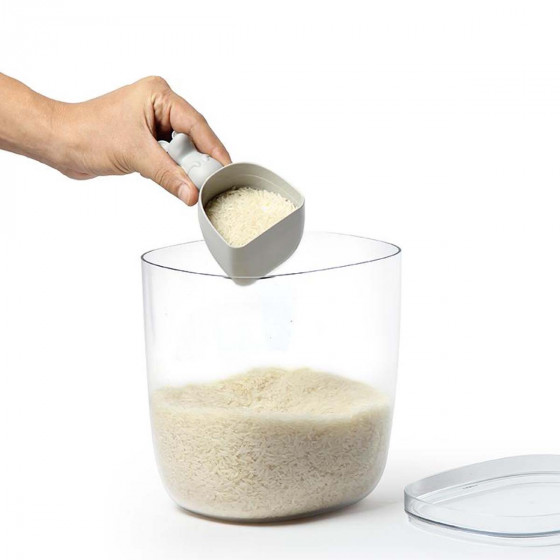 Boîte de conservation alimentaire avec cuillère