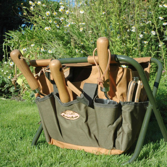 Chaise range outils de jardinage