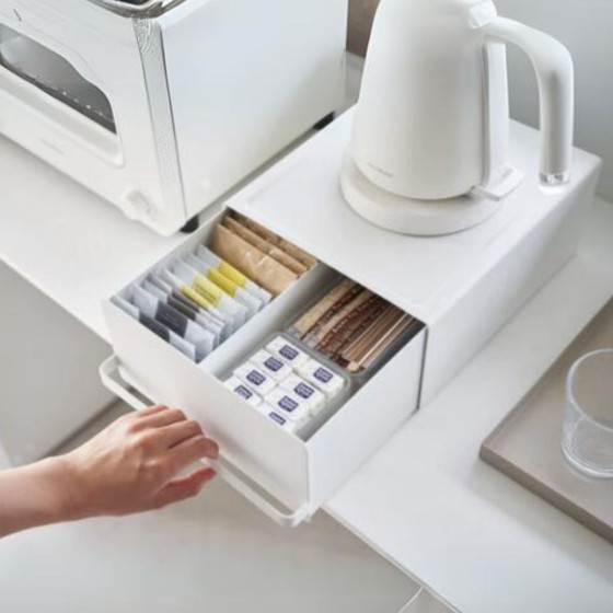 Rangement coulissant pour plan de travail