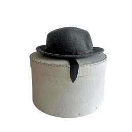 Boîte à chapeaux avec ruban noir M