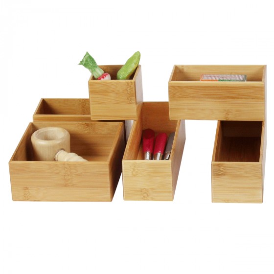 Petit organisateur de tiroirs, carré et superposable, en bambou. S
