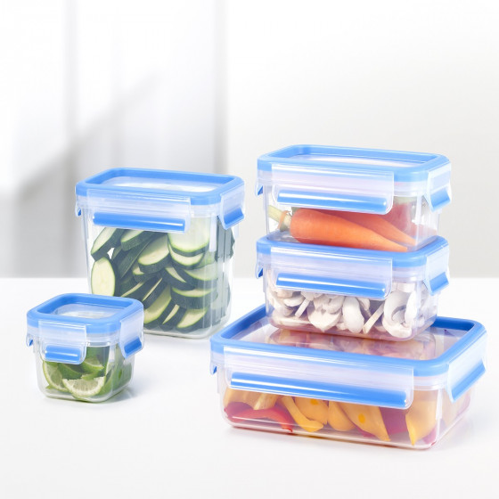 Boîte alimentaire en plastique transparent. Taille L (2,3 litres)