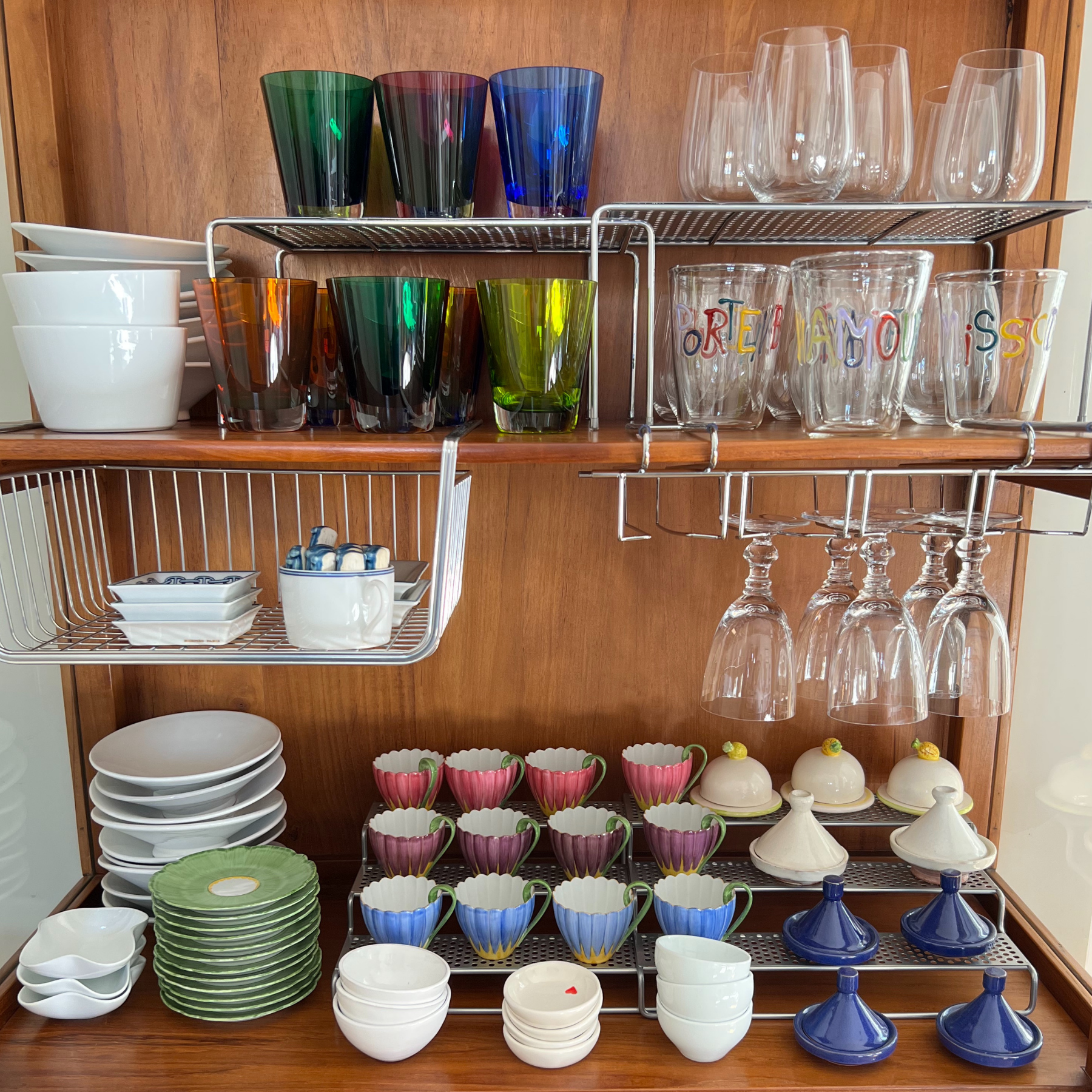 Comment organiser vos placards et tiroirs de cuisine ? - ON RANGE TOUT