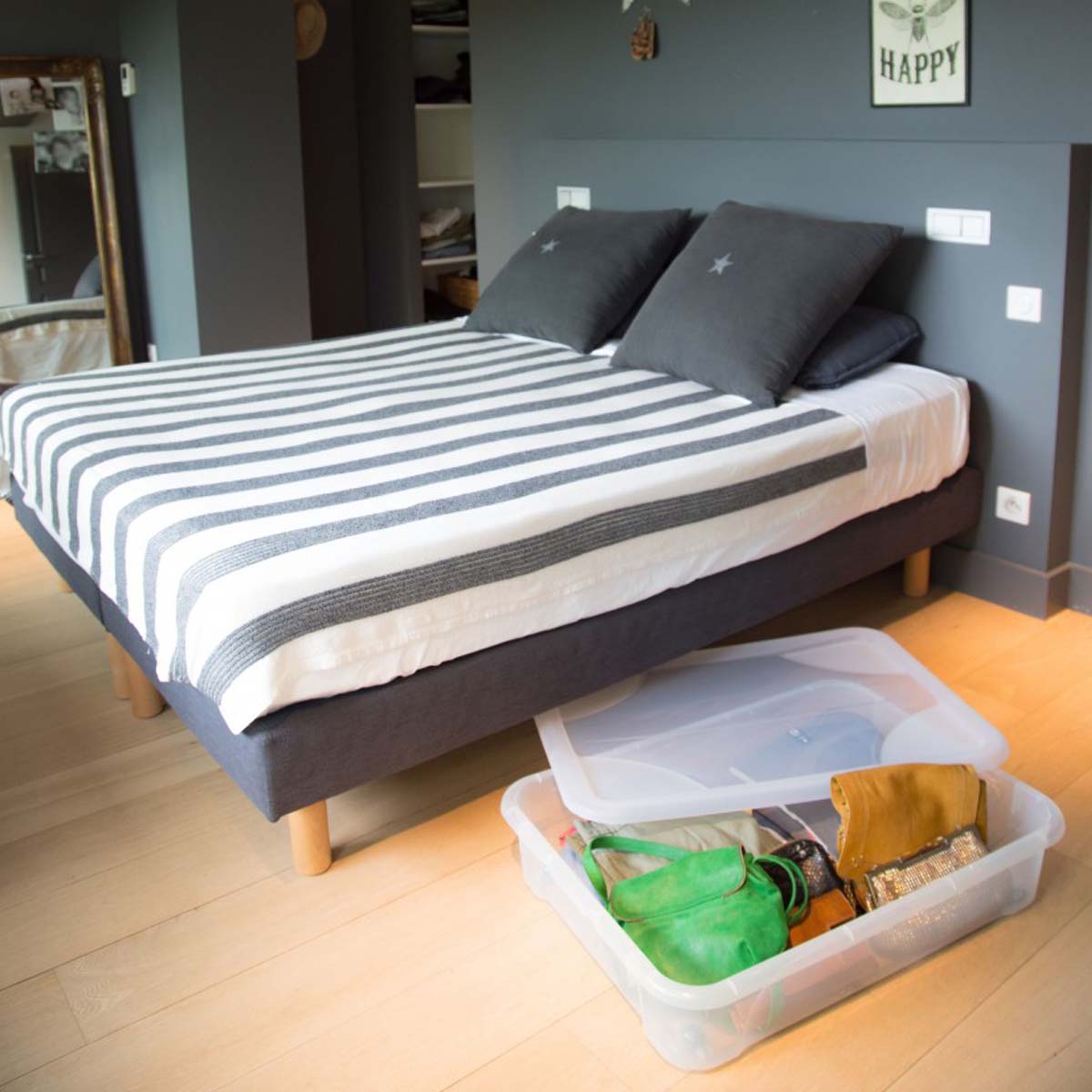 Grande boîte sous le lit à roulettes 60 litres