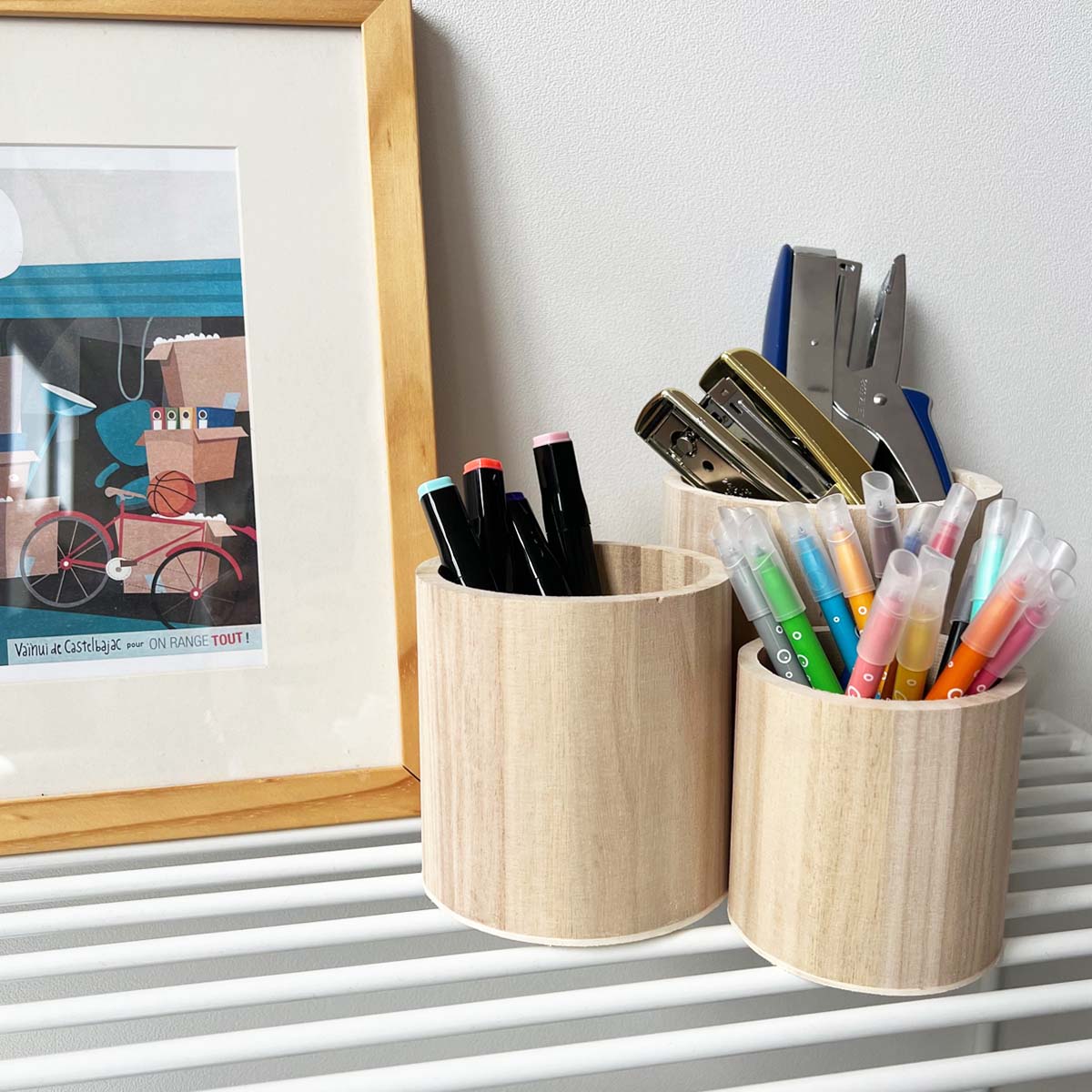 3 pots à crayons ronds en bois